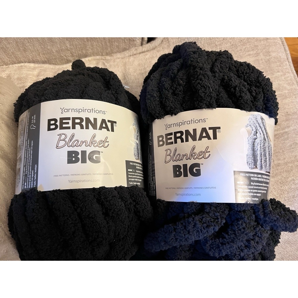 Yarnspirations Bernat Blanket Extra Thick Yarn Jumbo Color BLACK (2 Skeins)